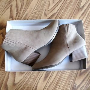 Soft Style Boot Shoe | NIB | 10W